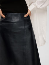 Afbeelding in Gallery-weergave laden, Selected Femme New Ibi Skirt Black

