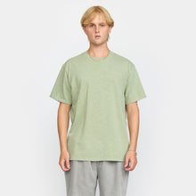 Afbeelding in Gallery-weergave laden, Revolution Loose T-shirt Light Green
