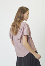 Afbeelding in Gallery-weergave laden, co&#39;Couture Hera Frill Top Old Rose
