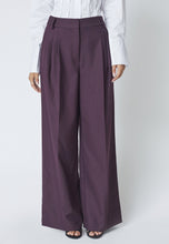 Afbeelding in Gallery-weergave laden, co&#39;couture Almira Pleat Pant Plum
