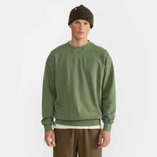 Afbeelding in Gallery-weergave laden, Revolution Loose Crewneck Green
