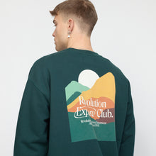 Afbeelding in Gallery-weergave laden, Revolution Printed Crewneck Darkgreen
