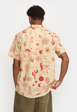 Afbeelding in Gallery-weergave laden, Revolution Cuban Shirt Short Sleeve Red
