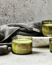 Afbeelding in Gallery-weergave laden, Meraki Scented Candle Lavender Rain
