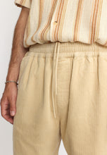 Afbeelding in Gallery-weergave laden, Revolution Long Casual Shorts Dark Off-White
