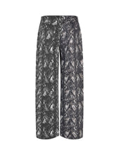 Afbeelding in Gallery-weergave laden, mbyM Lixana Pants Pythiana Washed Snake
