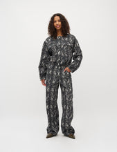 Afbeelding in Gallery-weergave laden, mbym Genevive Jacket Pythiana Washed Snake
