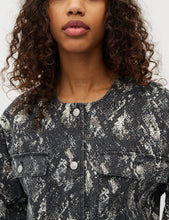Afbeelding in Gallery-weergave laden, mbym Genevive Jacket Pythiana Washed Snake
