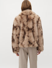 Afbeelding in Gallery-weergave laden, mbyM Corvia Fury Coat Brown Shadow
