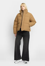 Afbeelding in Gallery-weergave laden, Selfhood Oversize Puffer Sand
