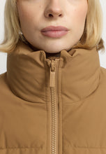 Afbeelding in Gallery-weergave laden, Selfhood Oversize Puffer Sand
