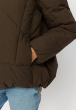 Afbeelding in Gallery-weergave laden, Selfhood Hooded Puffer Dark Brown
