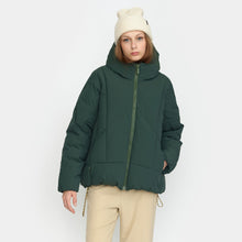 Afbeelding in Gallery-weergave laden, Selfhood Hooded Puffer Dark Green
