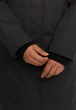 Afbeelding in Gallery-weergave laden, Selfhood Long Parka Coat Black
