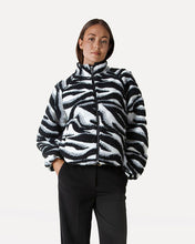 Afbeelding in Gallery-weergave laden, Another Label Sara Jacket Zebra Stripes

