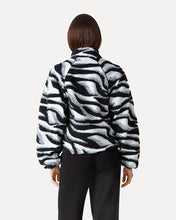 Afbeelding in Gallery-weergave laden, Another Label Sara Jacket Zebra Stripes

