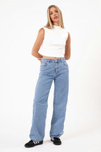 Afbeelding in Gallery-weergave laden, Abrand Jeans Baggy Gigi Jeans Mid Blue
