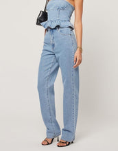 Afbeelding in Gallery-weergave laden, Abrand Jeans High Straight Jeans Kaia  Light Vintage Blue
