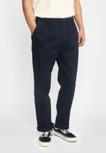 Afbeelding in Gallery-weergave laden, Revolution Casual Trousers
