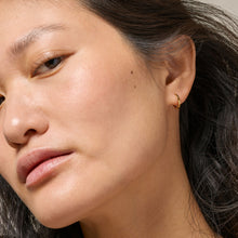 Afbeelding in Gallery-weergave laden, Enamel Copenhagen Classic 10mm Hoops Goud
