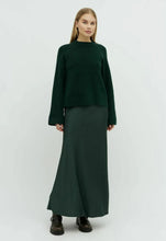 Afbeelding in Gallery-weergave laden, MbyM Maila Skirt Jungle Green
