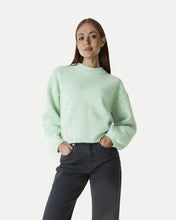 Afbeelding in Gallery-weergave laden, Another Label Dylou Knitted Pull Jadesheen Melange
