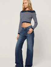 Afbeelding in Gallery-weergave laden, Abrand Jeans Paige Low  Wide Tall  Jeans
