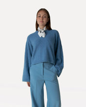 Afbeelding in Gallery-weergave laden, Another Label Amaya Knitted Pull  Blue Heaven
