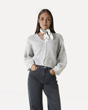 Afbeelding in Gallery-weergave laden, Another Label Charlotte Knitted Cardigan Grey Melange
