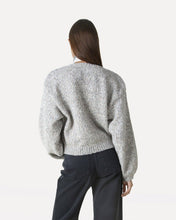 Afbeelding in Gallery-weergave laden, Another Label Charlotte Knitted Cardigan Grey Melange
