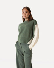 Afbeelding in Gallery-weergave laden, Another Label Emily Knitted Pull Dark Moss
