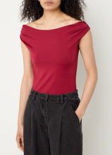 Afbeelding in Gallery-weergave laden, Modstrom Hima Off-Shoulder Top  Brown
