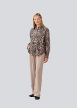 Afbeelding in Gallery-weergave laden, Modstrom Mood Leoprint Shirt Long Sleeve
