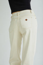 Afbeelding in Gallery-weergave laden, Abrand jeans Mid Straight Tall Natural
