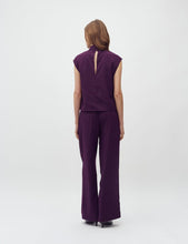 Afbeelding in Gallery-weergave laden, mbyM  Maaja Jumpsuit  Blackberry Wine

