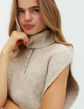 Afbeelding in Gallery-weergave laden, mbyM Tristiana Spencer / Vest Light Taupe Melange
