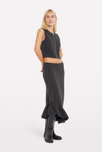 Afbeelding in Gallery-weergave laden, Envii Nelly Skirt Black Pinstripe
