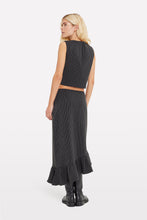 Afbeelding in Gallery-weergave laden, Envii Nelly Skirt Black Pinstripe
