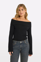 Afbeelding in Gallery-weergave laden, ENVII Topo Off-Shoulders Knit Zwart
