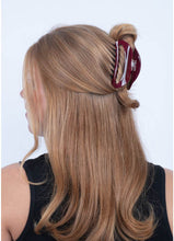 Afbeelding in Gallery-weergave laden, SUI AVA Theresa Solid Big Claw Burgundy
